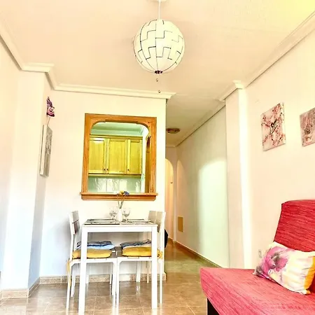 Lägenhet Cozy Flat Free Parking Los Locos Beach Torrevieja